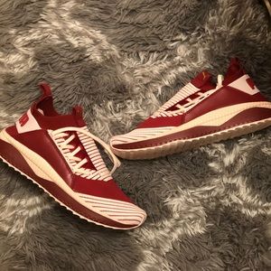 Women’s Avid EvoKnit Pumas